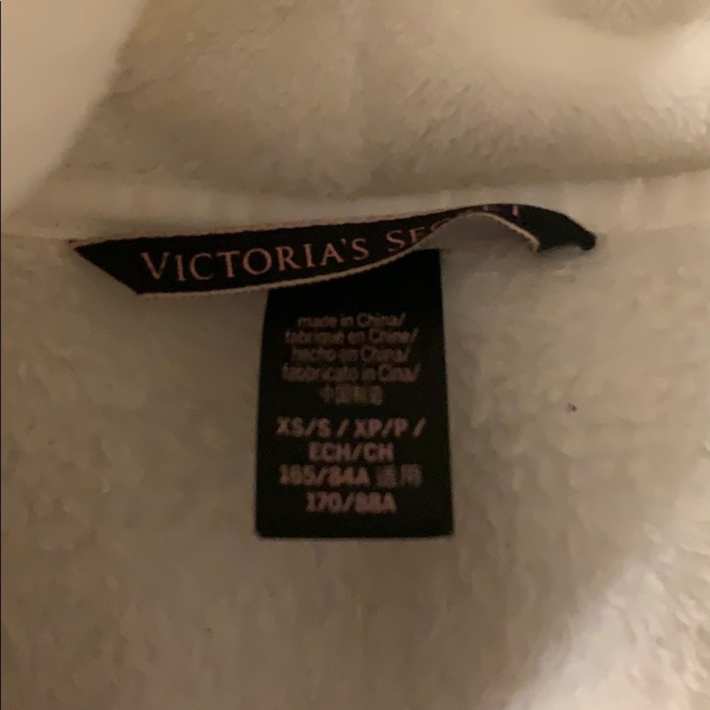 Victoria’s Secret Bath Robe - Picture 3 of 3